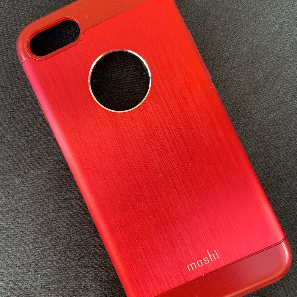 IPhone Moshi Red Hard Shell Phone Case